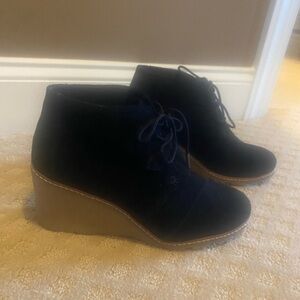 Toms Desert Wedge Booties